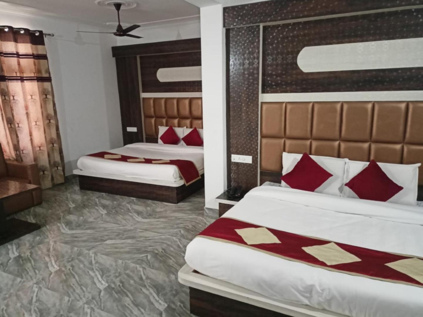 Hotel Lords Paradise Katra  Ngoại thất bức ảnh
